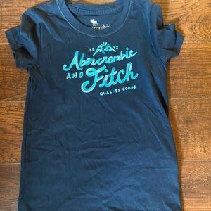Abercrombie kids blue shirt with logo on front size 5/6